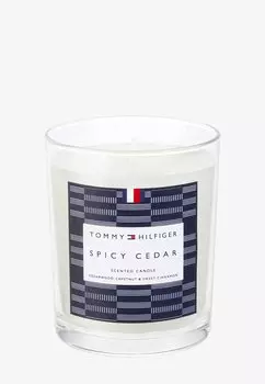 СВЕЧА ПРЯНЫЙ КЕДР ДОМАШНЯЯ КОЛЛЕКЦИЯ Tommy Hilfiger, Ароматическая свеча
