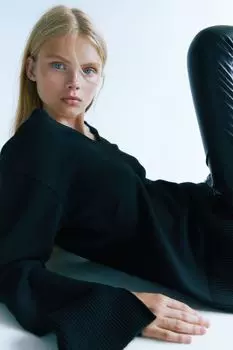 Свитер с V-образным вырезом H&M