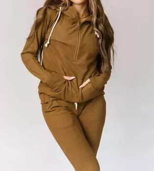 Свитшот Performance Fleece Halfzip в цвете Lemongrass AMPERSAND AVE