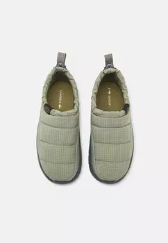 Тапочки SERVE SLIPPER 224 Lacoste, зеленый