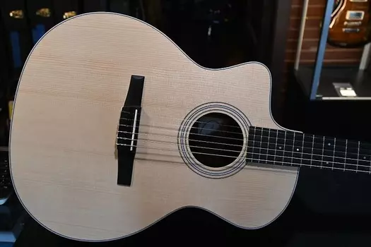 Taylor 214ce-N Нейлон Левша #2155