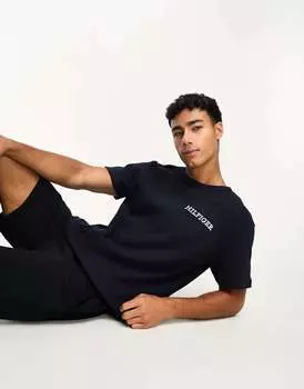 Темно-синяя футболка с логотипом Tommy Hilfiger