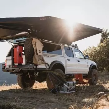 Тент Arc 270 9,5 футов — со стороны водителя ROAM Adventure Co, черный