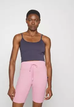 Топ Athleta