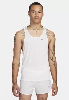 Топ Fast Singlet Nike, цвет summit white reflective silv