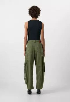 Топ GAP X CULT GAIA CHAIN HLTR TOP GAP, черный