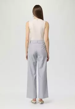 Топ Mit Cut-Out comma, белый