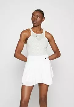 Топ Nike