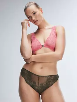 Трусики-стринги Savage X Fenty Top Drawer Lace, цвет Antique Green