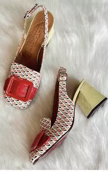 Туфли женские Chie Mihara, цвет multi