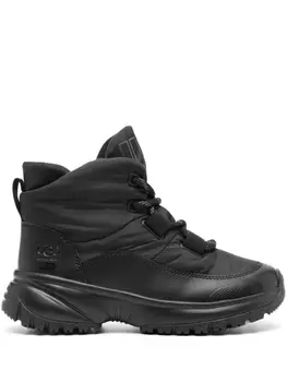 UGG ботинки Yose Puffer на шнуровке, черный