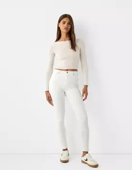Узкие джинсы с высокой талией Bershka, белый