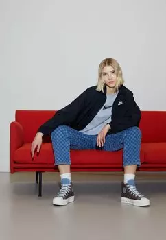 Ветровка Nike, черно-белый