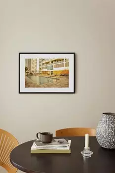 Винтажный плакат у бассейна Postery, 30x40 см, желтый