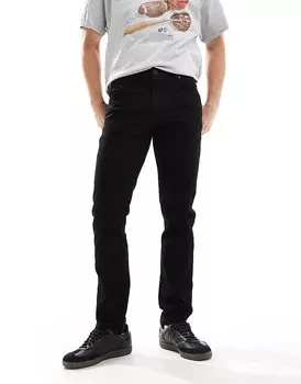 Wrangler – Larston – Зауженные зауженные джинсы черного цвета