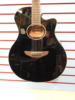 Yamaha APX600 Thinline A/E Черный