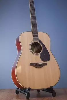 Yamaha FG820 натуральный