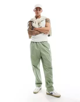Зеленые тканые брюки карго Nike Club