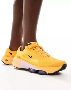 Желтые кроссовки Nike Versair