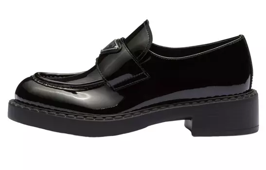 Женские лоферы Prada, черный
