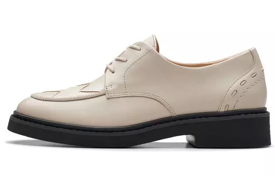 Женская повседневная обувь женская белая Clarks
