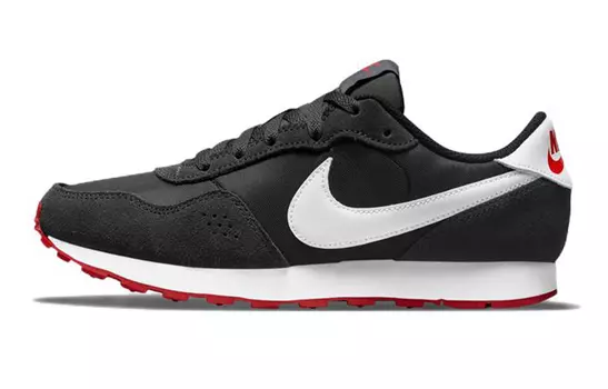 Женские беговые кроссовки Nike MD Valiant