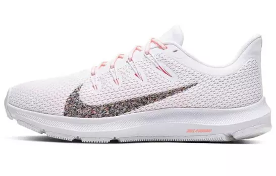 Женские беговые кроссовки Nike Quest 2