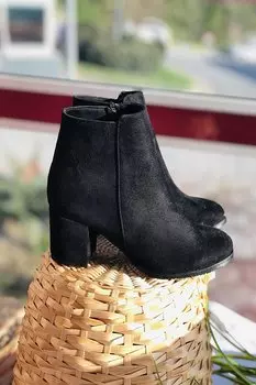 Женские ботинки на каблуке TRENDBU, черный