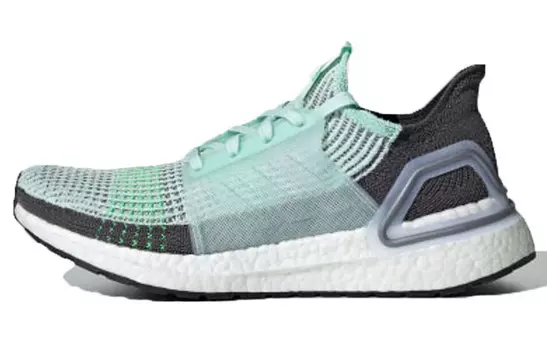 Женские кроссовки Adidas Ultraboost 19