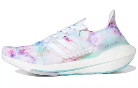 Женские кроссовки Adidas Ultraboost 21