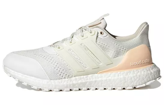 Женские кроссовки Adidas Ultraboost Guard