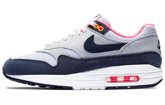Женские кроссовки Nike Air Max 1