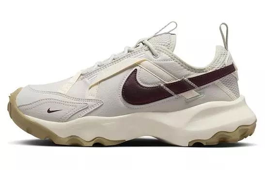 Женские кроссовки Nike TC 7900 Lifestyle, Beige/Brown