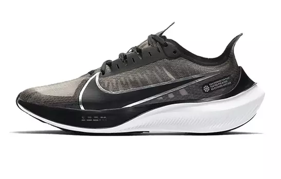 Женские кроссовки Nike Zoom Gravity 1