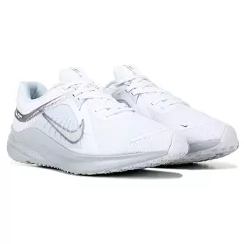 Женские кроссовки Quest 5 Nike, белый