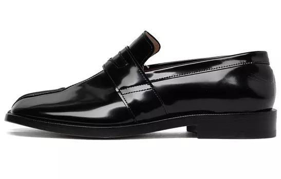 Женские лоферы Maison Margiela лакированные, черный