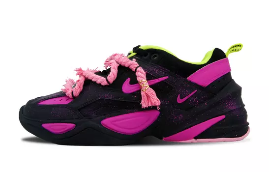 Женские массивные кроссовки Nike M2K