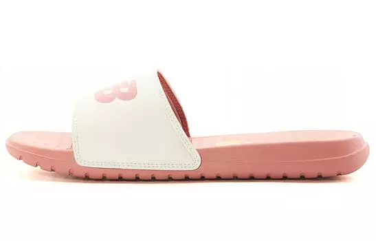 Женские шлепанцы New Balance