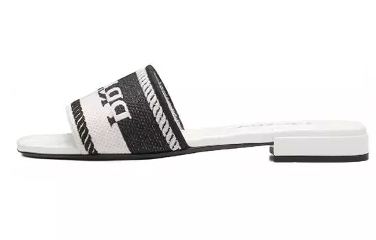 Шлепанцы женские Prada Logo Embroidered, черный / белый