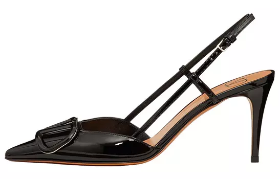 Женские шлепанцы с Vlogo Valentino