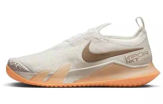 Женские теннисные кроссовки Nike