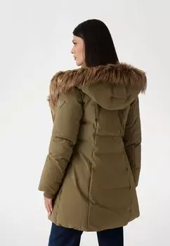 Зимнее пальто Guess, зеленый