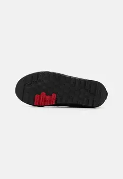 Зимние сапоги MTE SK8-HI WATERPROOF UNISEX Vans, черный