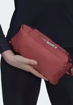 Зимняя куртка adidas, красный