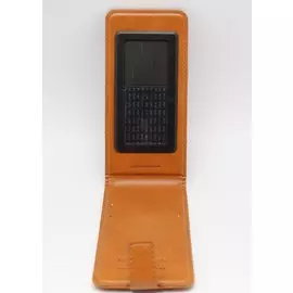 Чехол-книжка универсальный вертикальный 3,5-4,5" коричневый Gresso Гарвард slide up