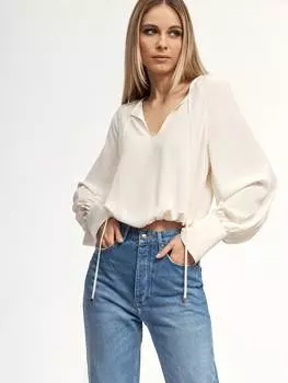 Блуза с объемными рукавами
