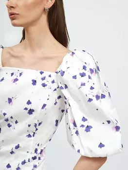 Блуза с пышными рукавами