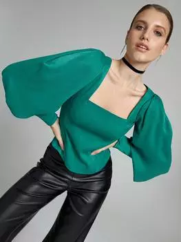 Блуза с пышными рукавами