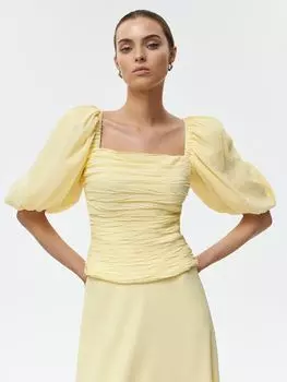 Блуза с пышными рукавами