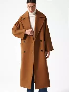 Двубортное пальто из шерсти